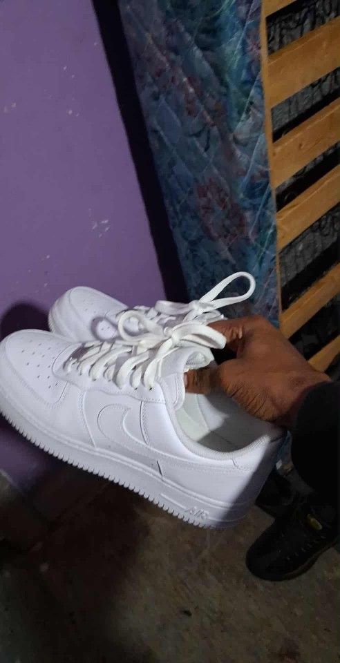 White Air force Ones Lowtop (Nike)