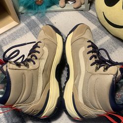 Men’s Size 7.0 VANS UltraRange MTE Hiking Boots w/ UltraCush Removable Insoles Mojave Sand