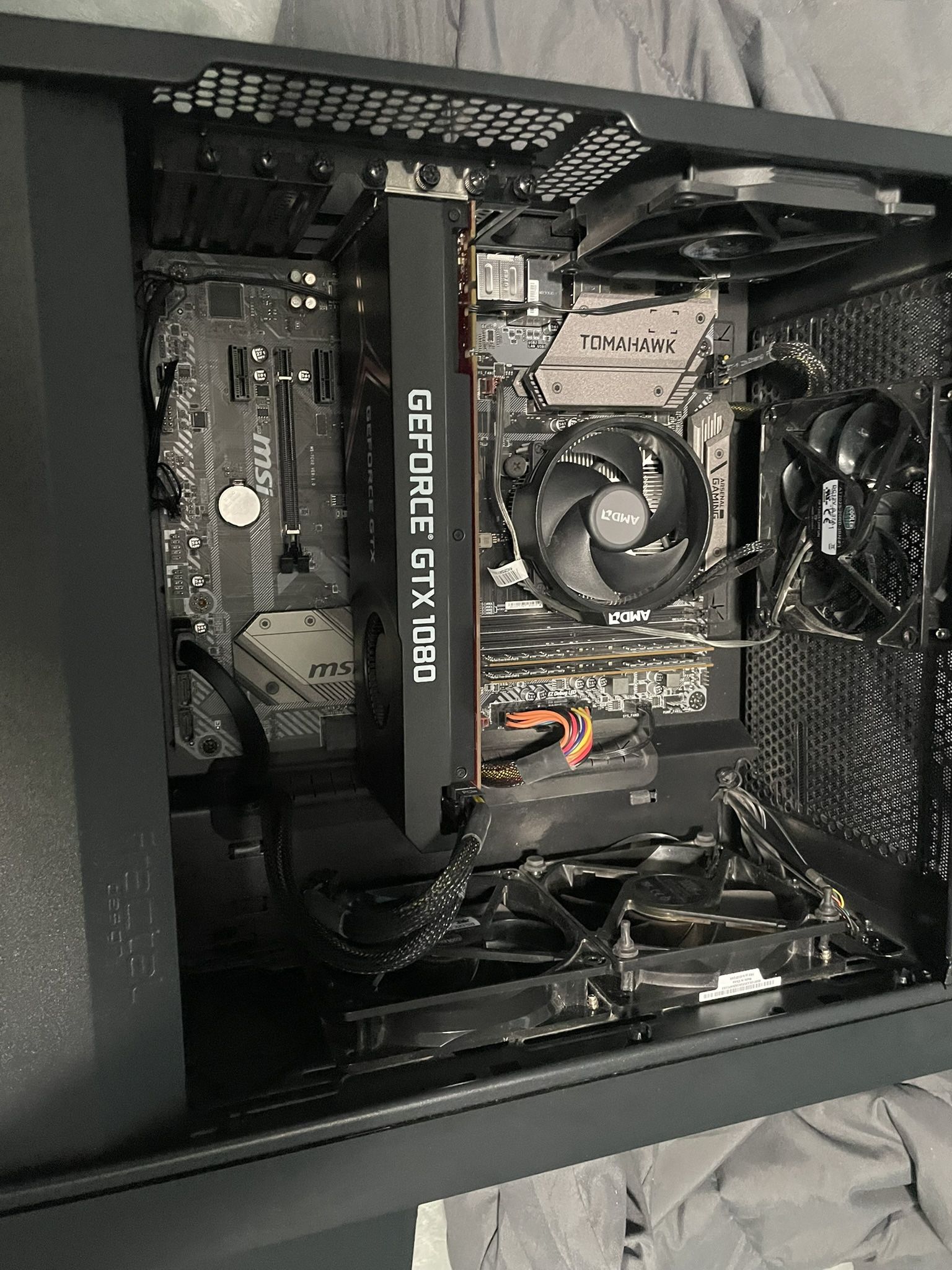 It’s All Blacked Out Pc GeForce 1080gtx 2600 Processors Runs Most games At 100 Fps.