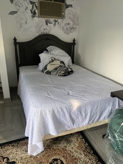Free queen size bed