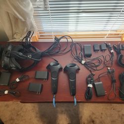 USED HTC Vive With All Controllers, Base Stations, And Cables