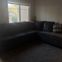 Sectional Couch 
