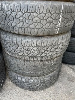 Vendo 245-75/R17 las 4 llantas Goodyear por $190