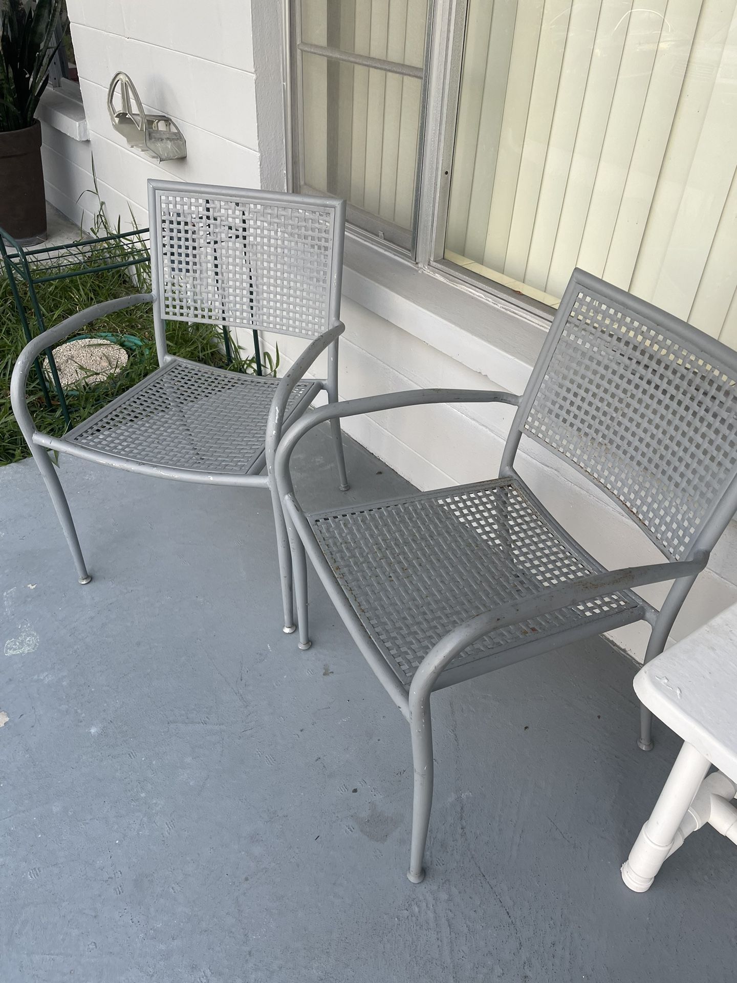 Set Of 2 Metal Outdoors Chairs! 