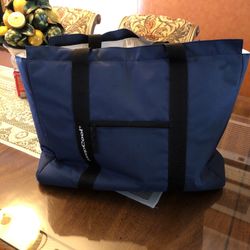 Brand New Without Tags Large Keep Cool Bag Retail $100