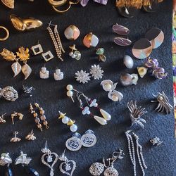Jewelry Lot: Vintage & Modern Statement Earring Collection