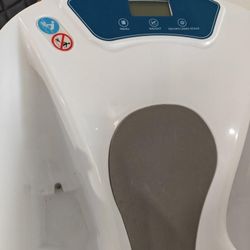 Baby Bath Tub Aqua Scale 