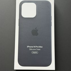 Apple iPhone 14 Pro Max Silicone Case with MagSafe- Midnight