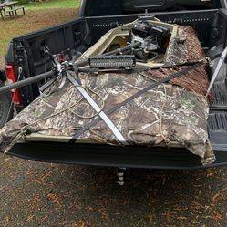Duck Boat; Beavertail Final Attack boat 