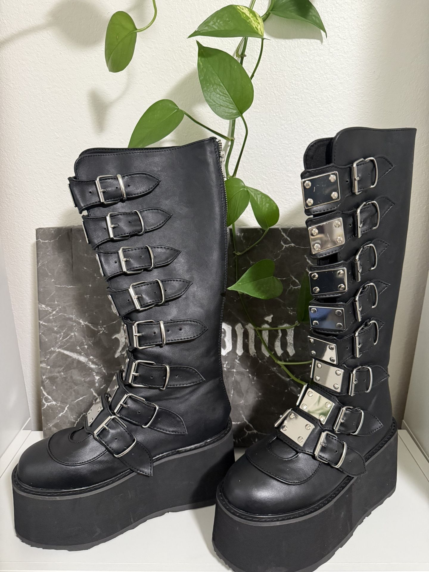 Demonia Black DAM318 Platform Boots Size 8 Vegan Leather New with Box