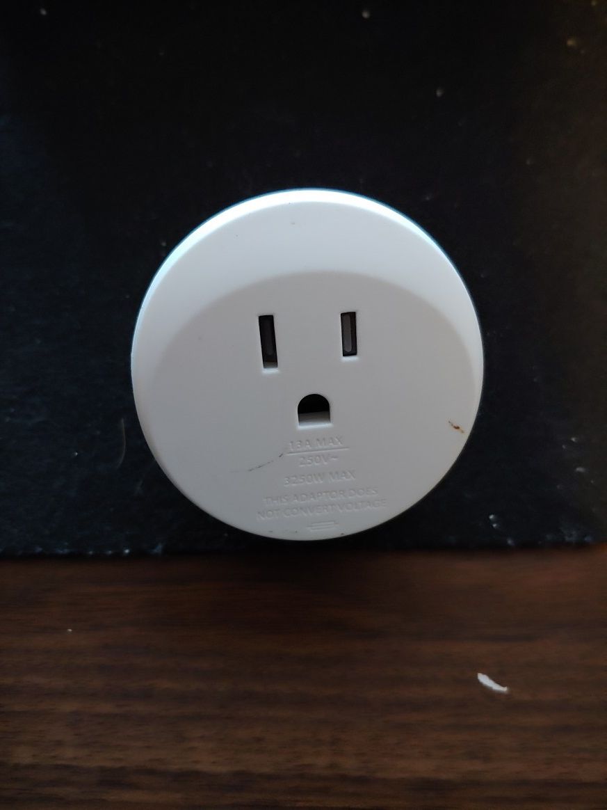 International plug converter - US To England