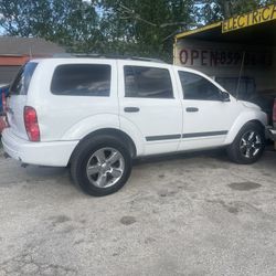 2006 Dodge Durango for $3700.00