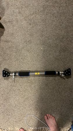 Doorway pull-up bar
