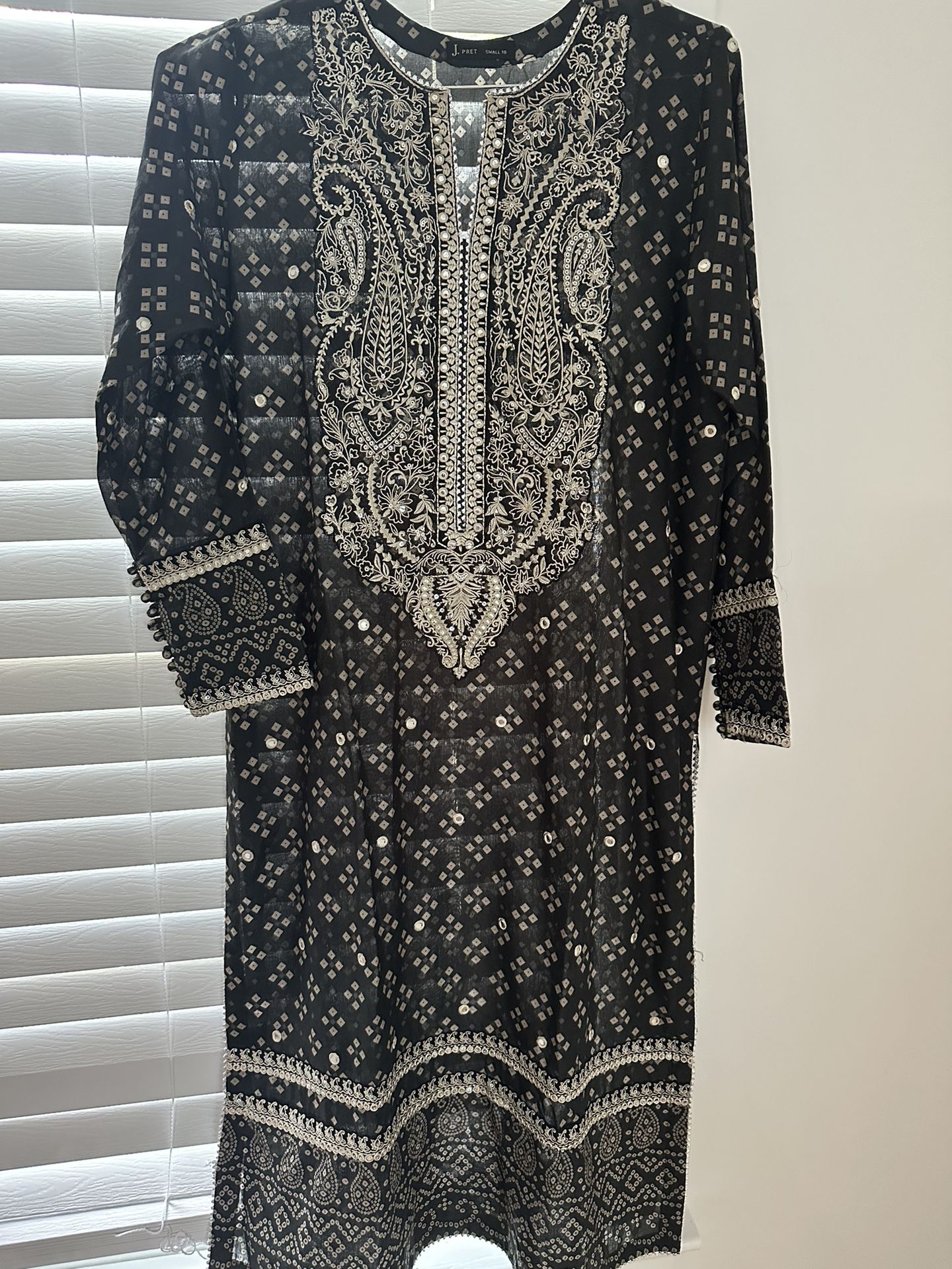 Pakistani Shalwar Hameed