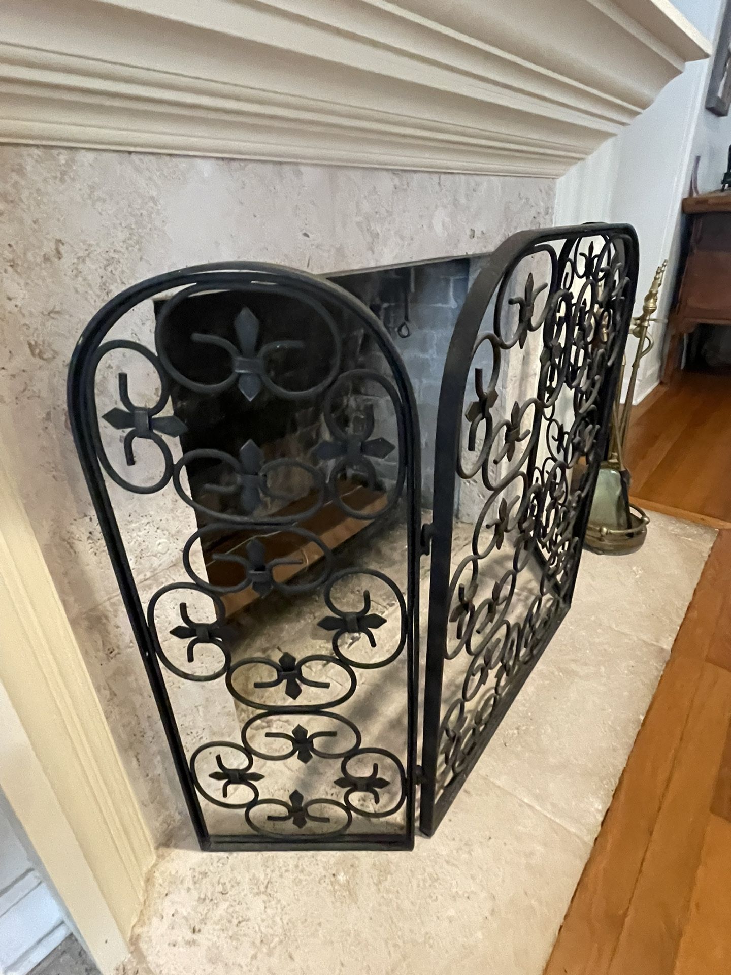 Antique Wrought Iron Fireplace Screen/Guard