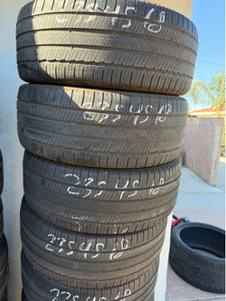 235/45/18 Michelin set 200$ installed and balanced