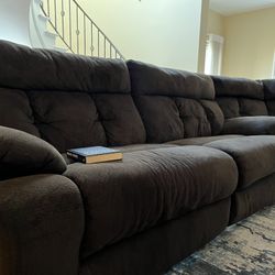 Super Comfy Reclining Couch 