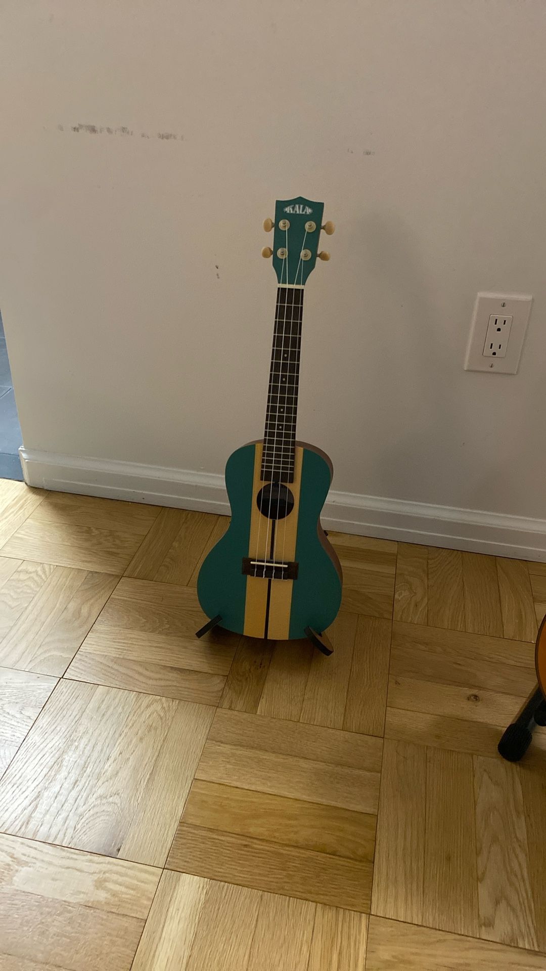 Ukulele (Kala)