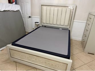 Juego de dormitorio Queen Cindy Crawford Home