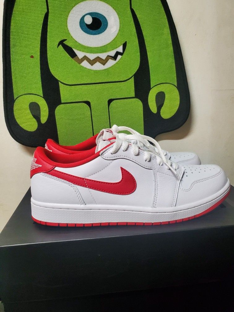 Air Jordan Retro 1 Low University Red Edition.  Size 10.5 Men's 