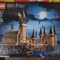 LEGO Harry Potter Hogwarts Castle 