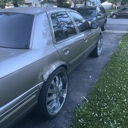 Ford Crown Victoria Tan 