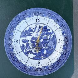 Churchill Regal Blue Willow Plate Clock