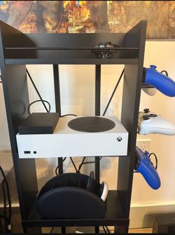 Xbox Series S 512GB + 3 Controllers