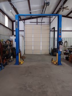 Titan Two-Post Car Lift