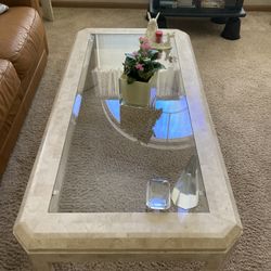 Coffee/sofa/end tables 