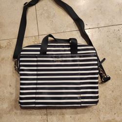 Kate Spade laptop bag
Black White