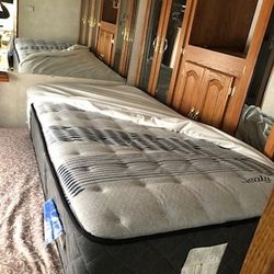 Twin XL Bed 