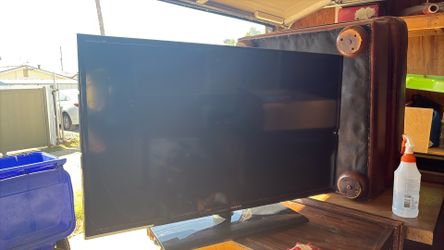 Samsung  41” flatscreen TV