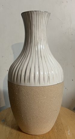 Ceramic Vase 