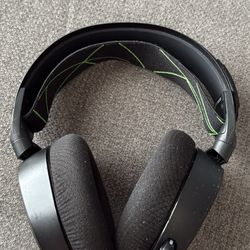 Steel Series-Arctis 9x Dual Wireless Gaming Headset