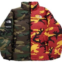 Supreme The North face Split Nuptse Jacket Woodland Camo Size Large/XLarge