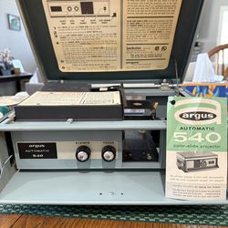 Argus Automatic 540 Color-Slide Projector
