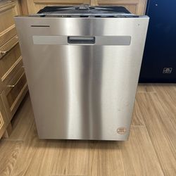 Dishwasher - Like New