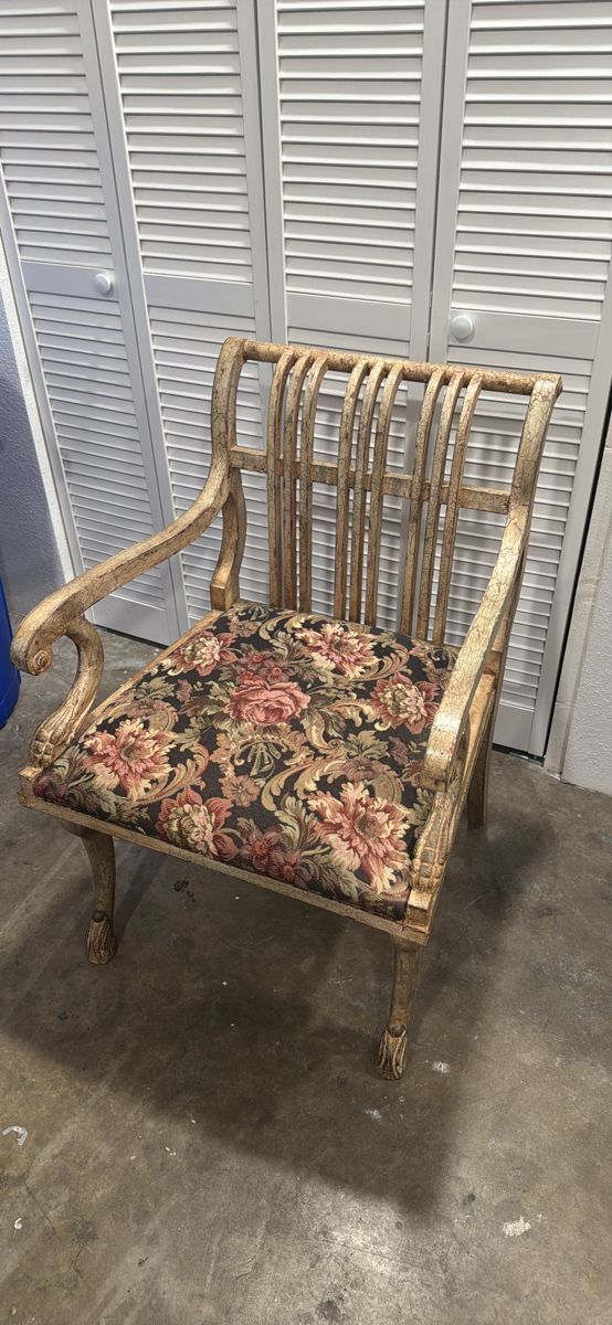 Large Brighton Arm Chair - Floral Tapestry