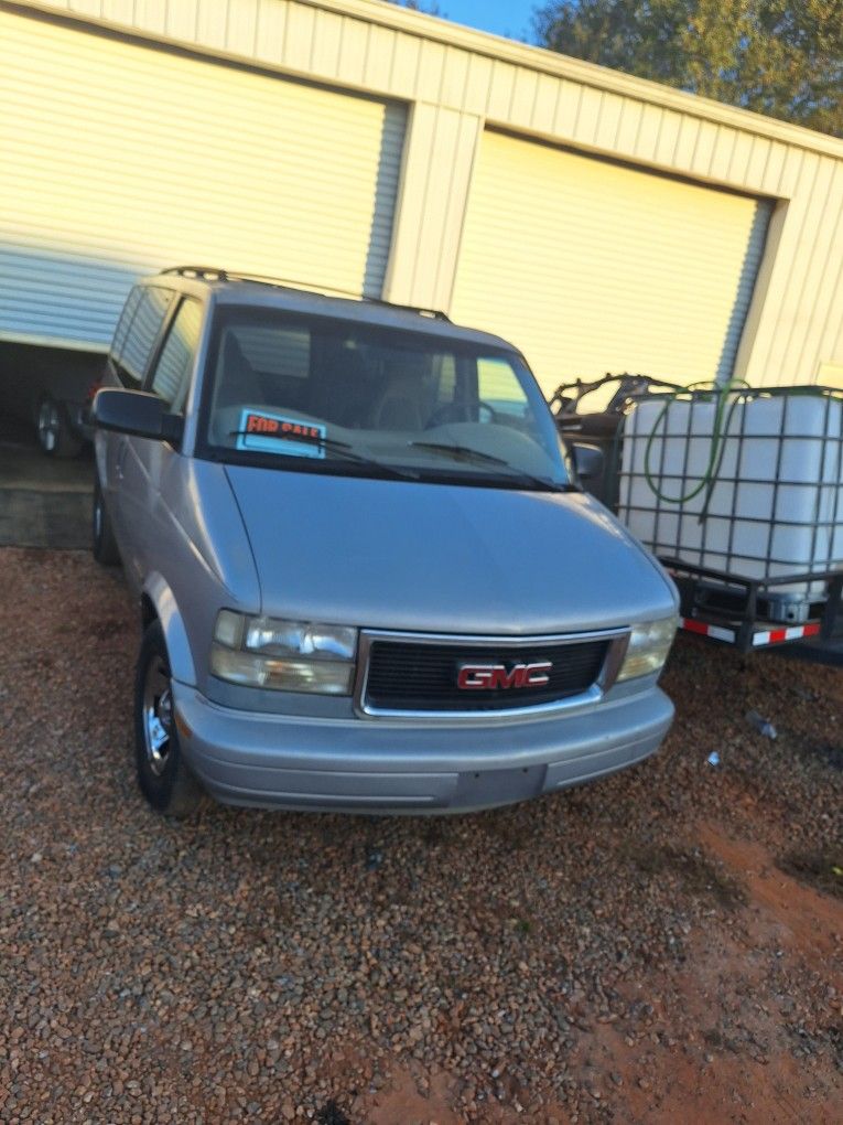 1999 GMC Safari