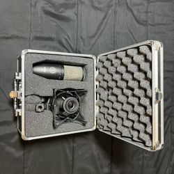 AKG P220 Condenser Mic 