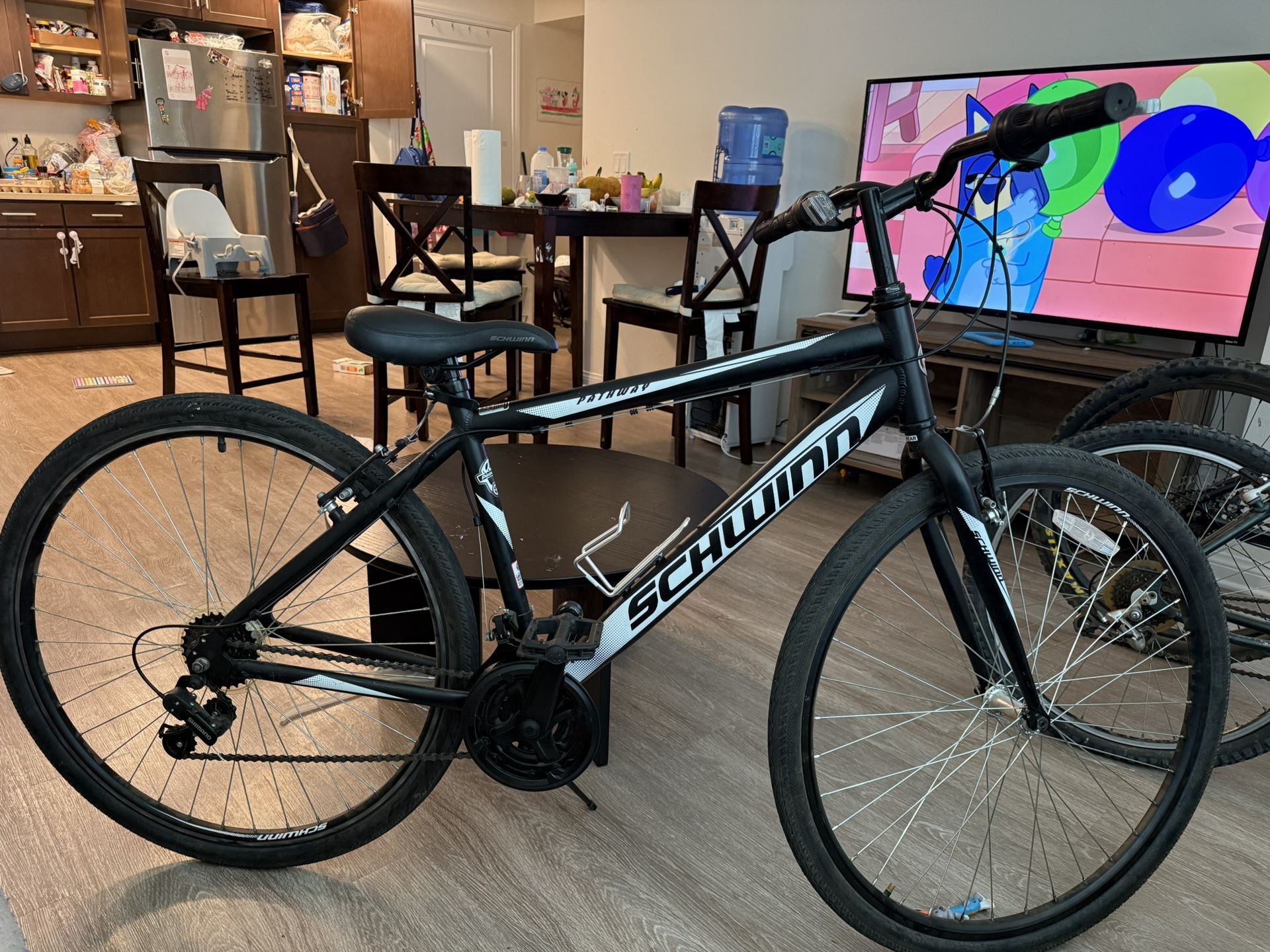 Schwinn Hybrid Bike 29”