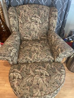 Two chairs to stores