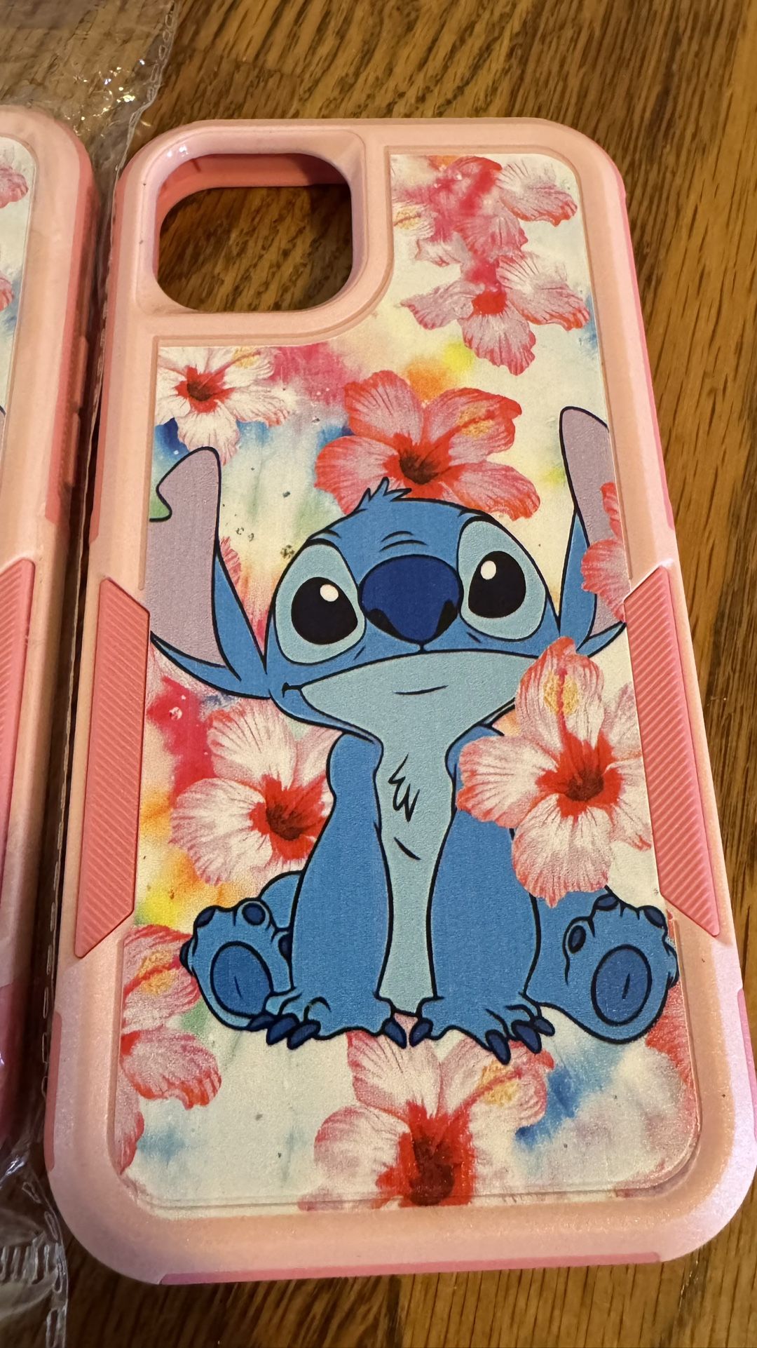 iPhone 15 Plus (Stitch)