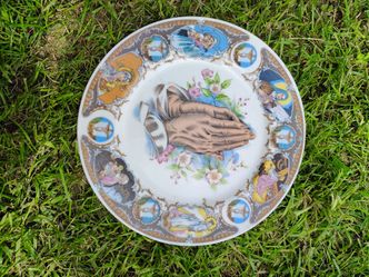 Religious Decorative Porcelain Plate Praying Hands