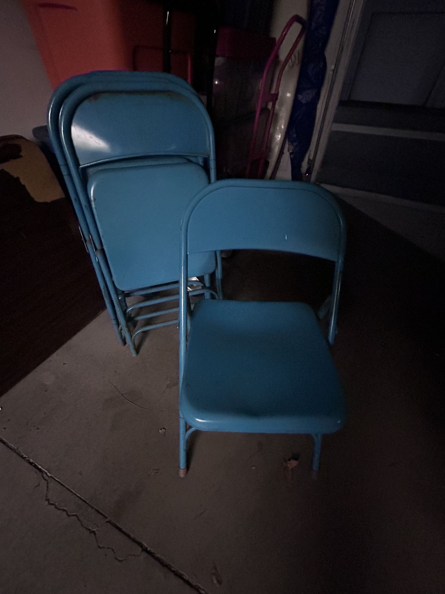 Banquet Table & Metal Chairs