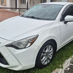 2017 Toyota Yaris iA