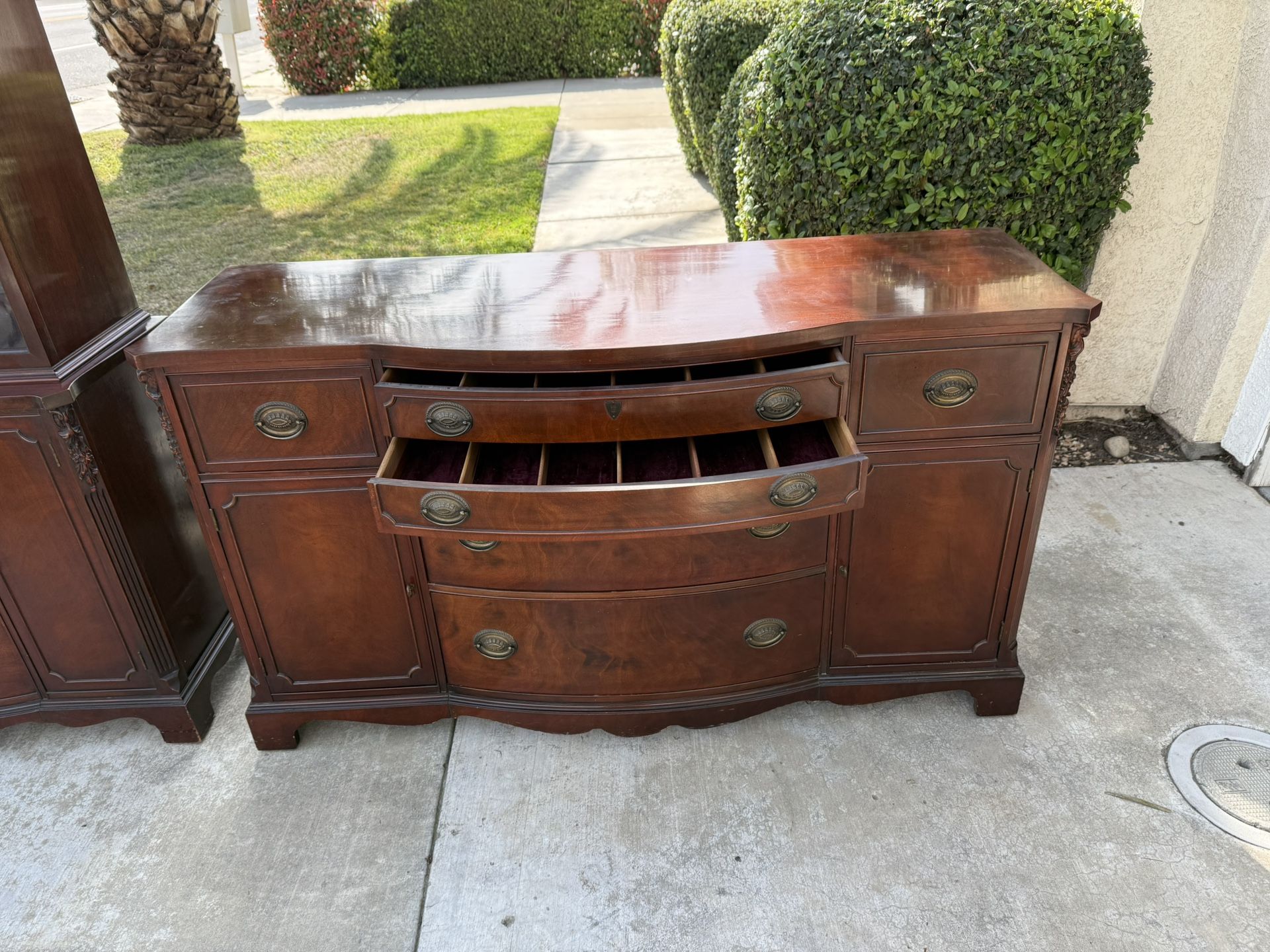 Sofa Chair Dinette Set Server China Hutch