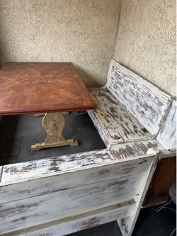 Corner nook lunch table w/storage