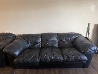Black Leather Couches